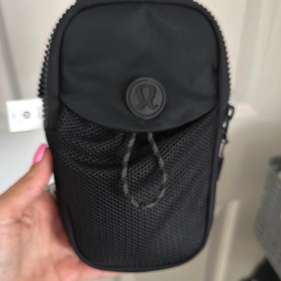 lululemon athletica Black  Bag - Picture 6 of 6